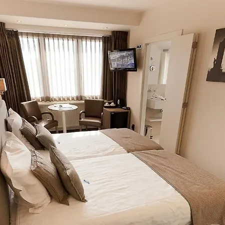 Du Bassin Hotel